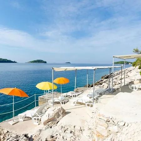 In Prizba With Sea View, Balcony, Air Conditioning, Wifi 5080-1