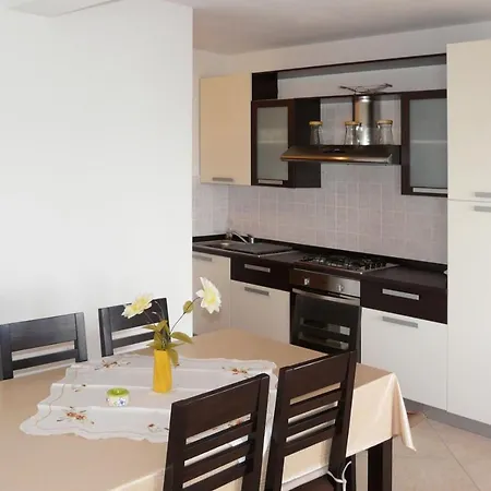 In Prizba With Sea View, Balcony, Air Conditioning, Wifi 5080-1 Apartment Blato (Korcula)